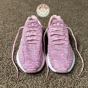 Adidas/Swift Pink Knit Sneakers